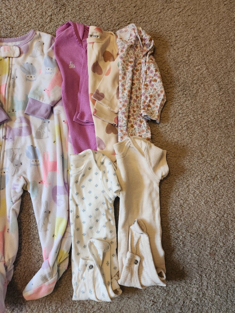 Large Mixed Lot of 6-9M Baby Girl Clothes Bodysuits Footies - Picture 5 of 5